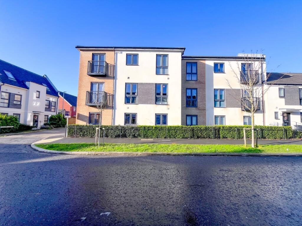 Main image of property: Square Leaze, Patchway, Bristol, Gloucestershire, BS34