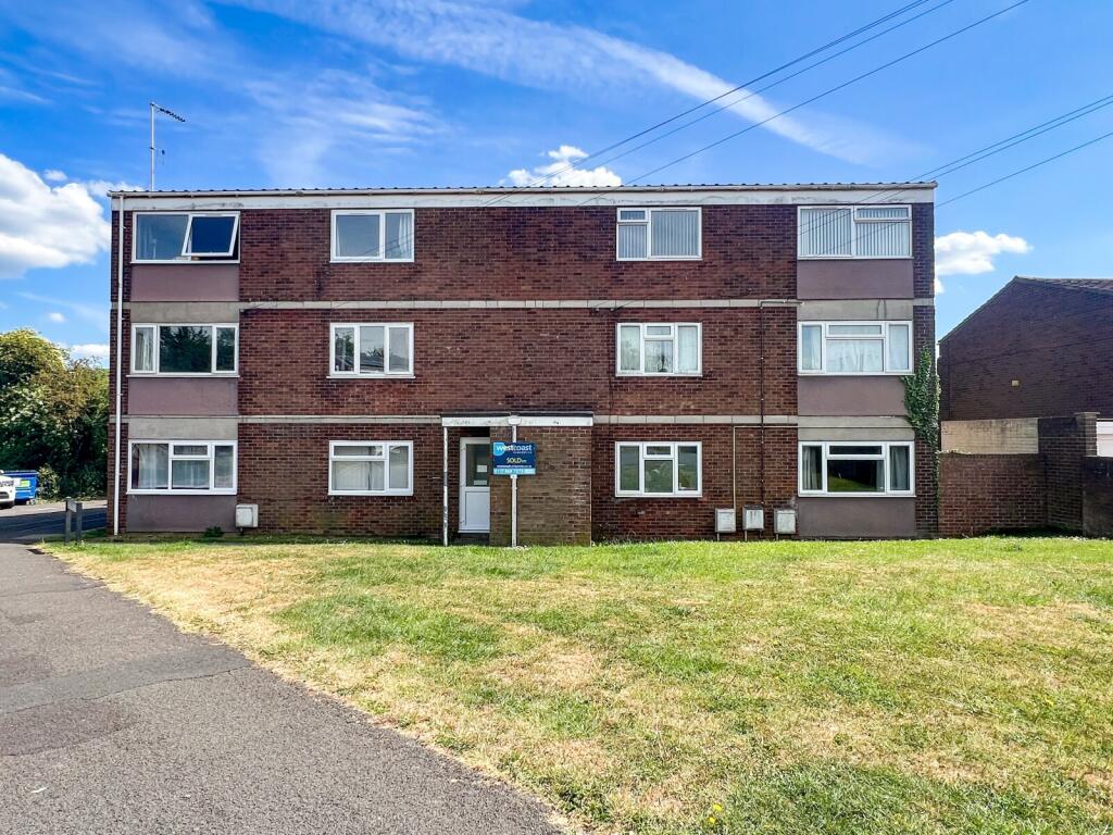 Main image of property: Fir Tree Close, Patchway, Bristol, Gloucestershire, BS34