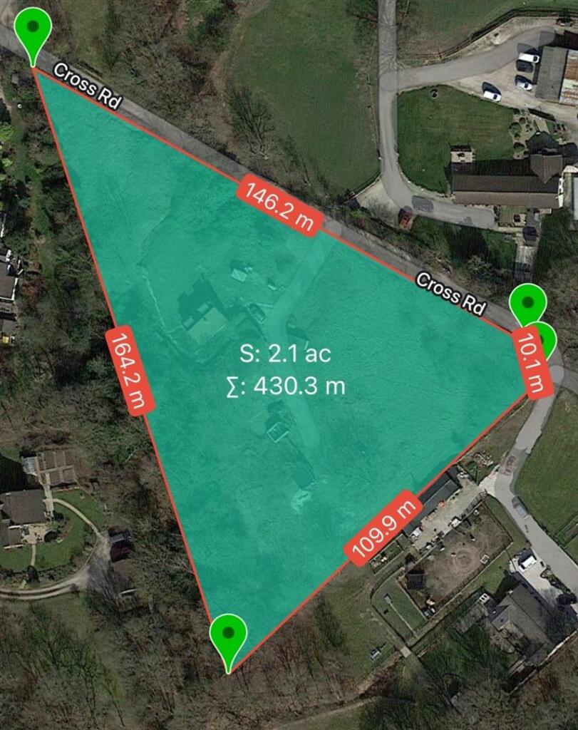 4 bedroom detached bungalow for sale in Cross Road, Off Middle Road