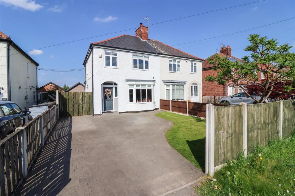Main image of property: Clowne Road, Barlborough, Chesterfield