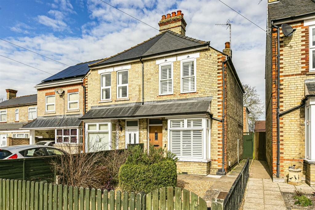 3 bedroom semi-detached house for sale in Fulbourn Road, Cambridge, CB1