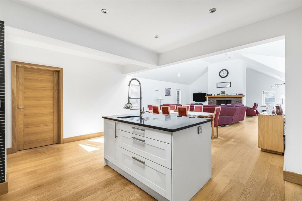 Additional property image - Broadway, Bourn