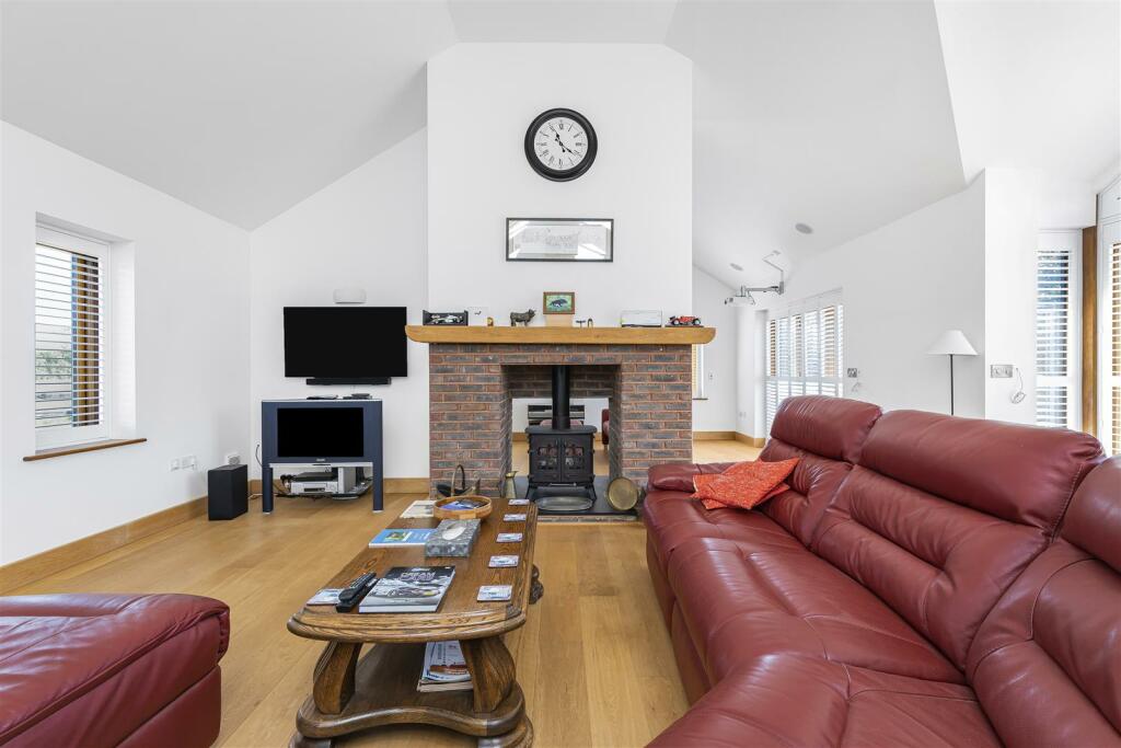 Additional property image - Broadway, Bourn