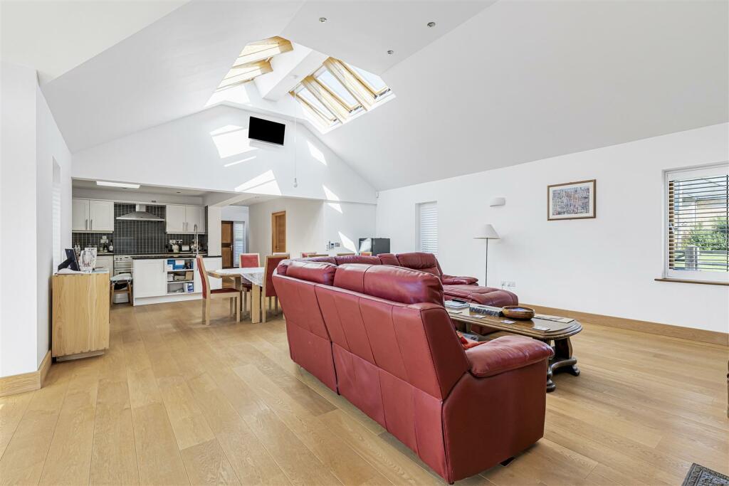 Additional property image - Broadway, Bourn