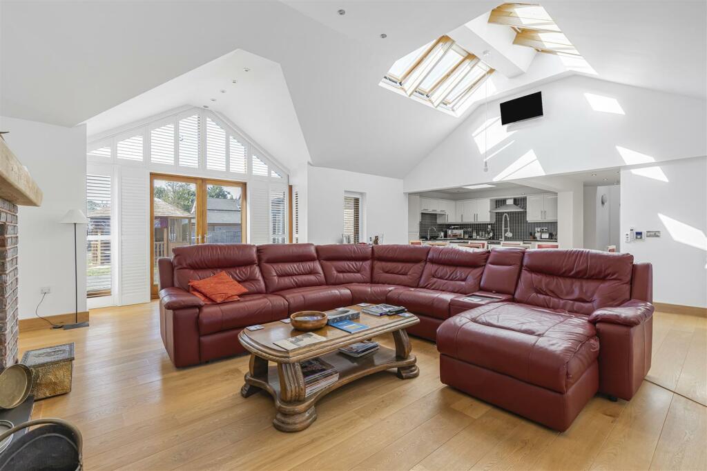 Additional property image - Broadway, Bourn