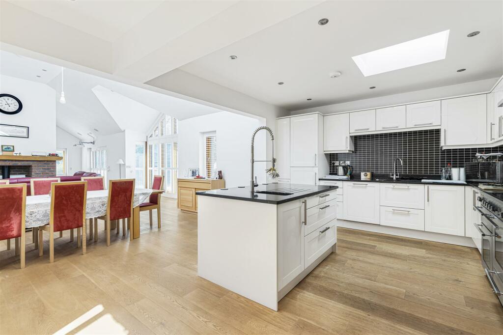 Additional property image - Broadway, Bourn