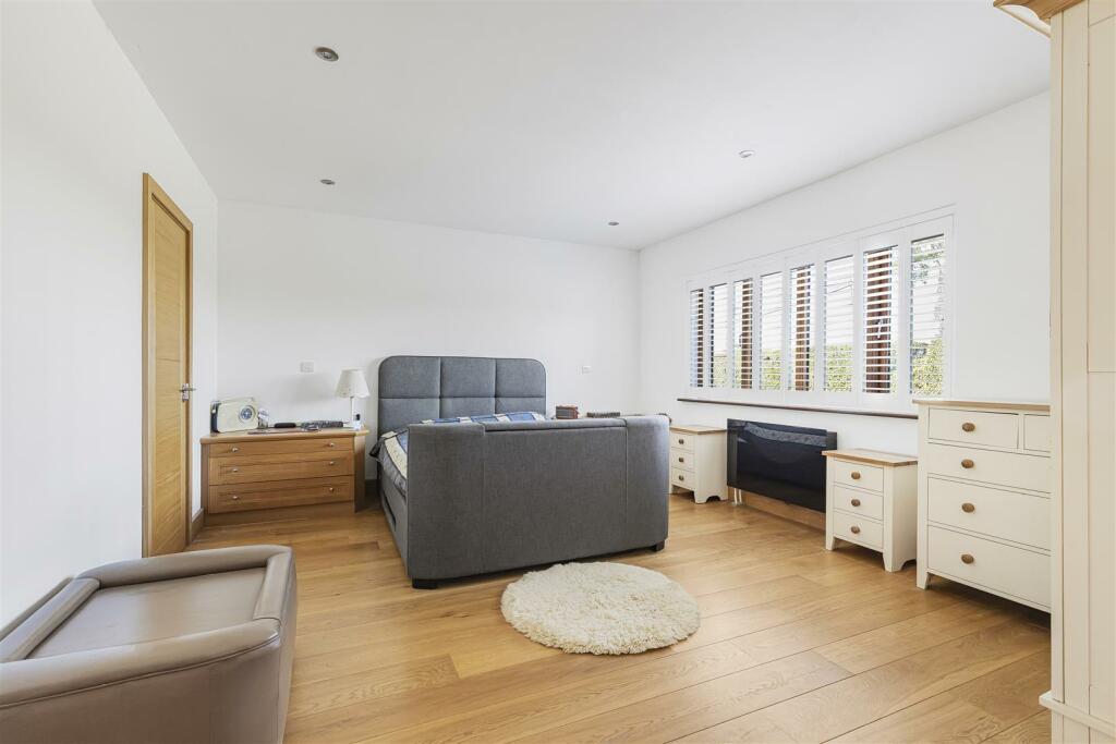 Additional property image - Broadway, Bourn