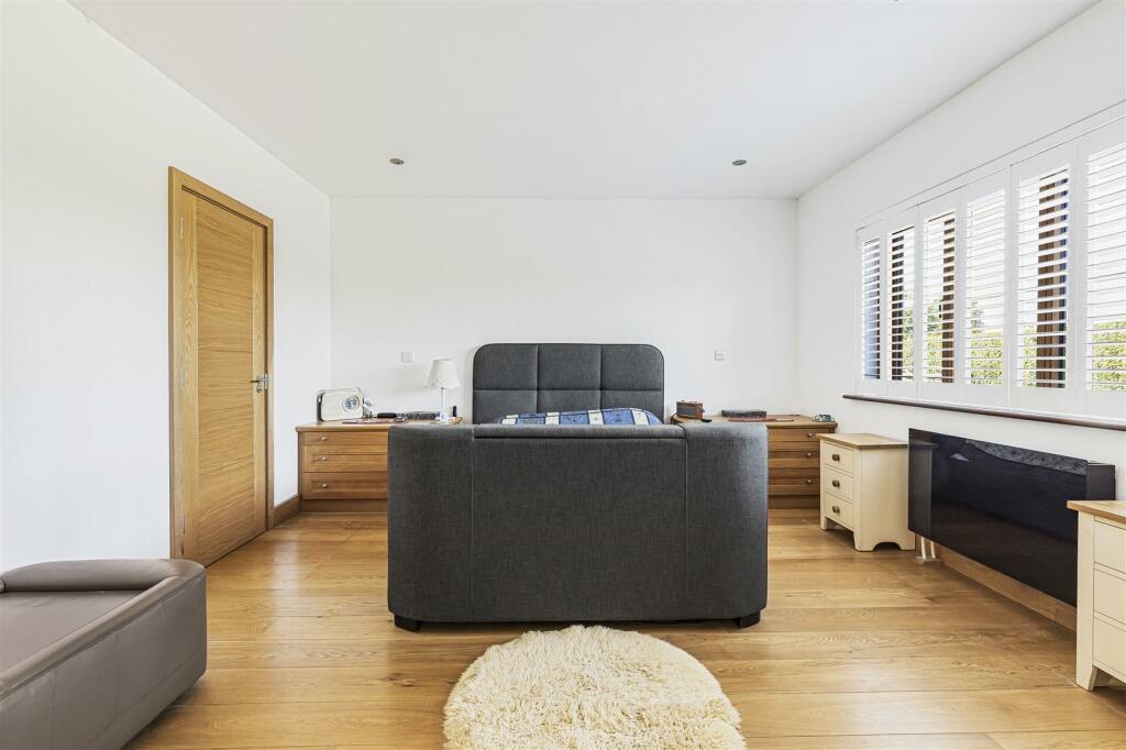 Additional property image - Broadway, Bourn
