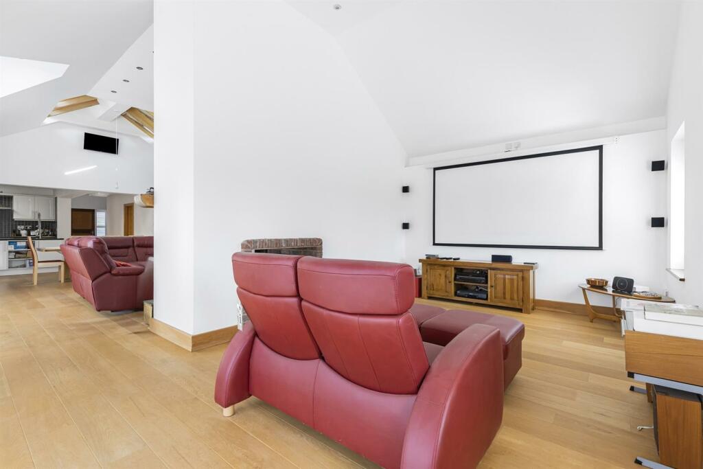 Additional property image - Broadway, Bourn