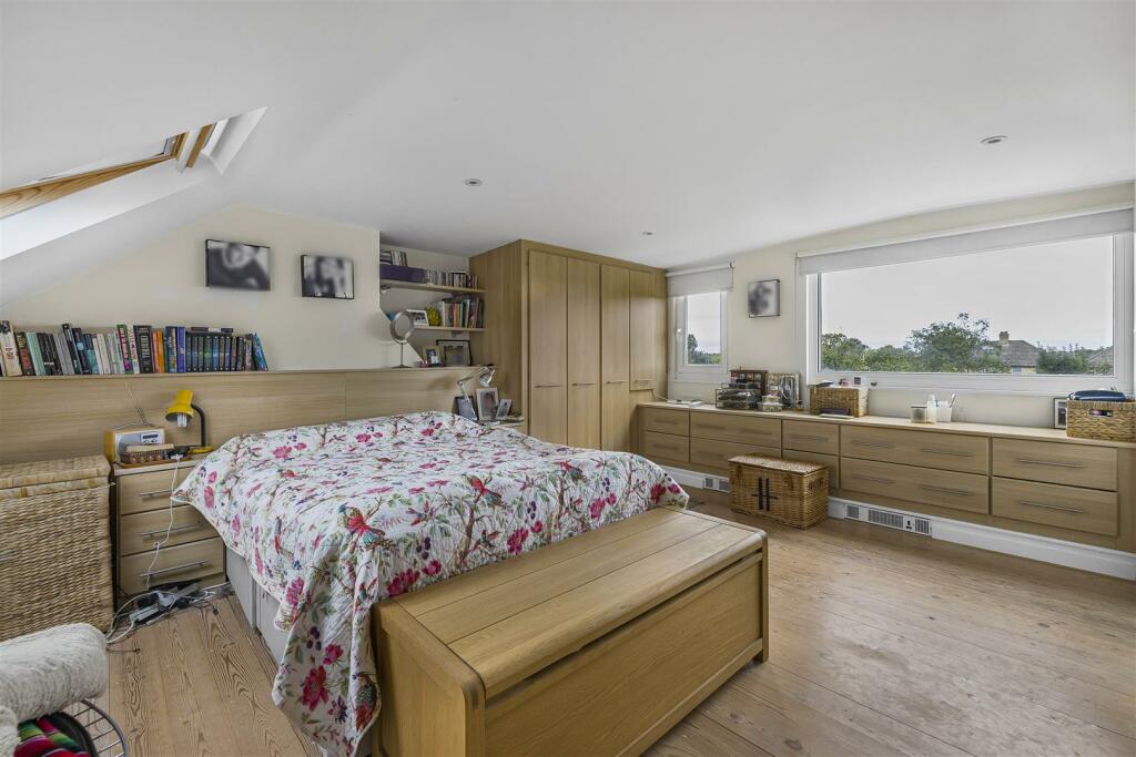 Additional property image - Leys Avenue, Cambridge
