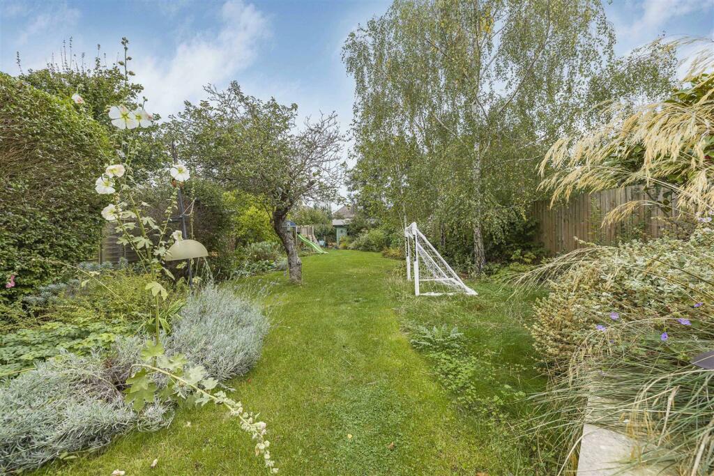 Additional property image - Leys Avenue, Cambridge
