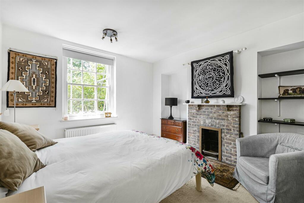 Additional property image - Barton Road, Cambridge