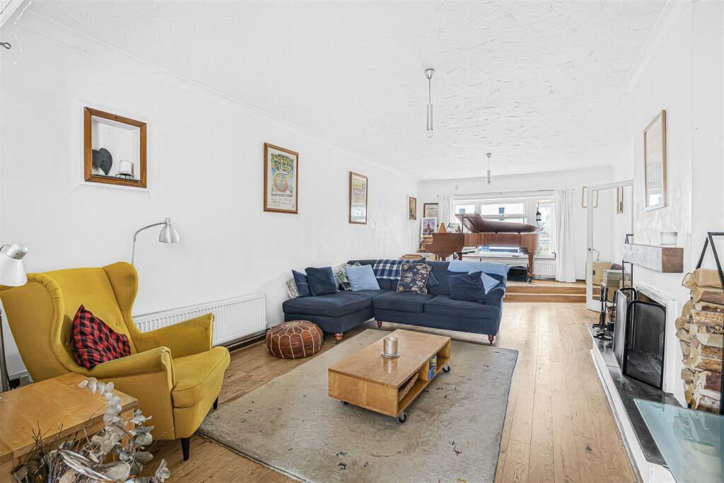 Additional property image - High Street, Cottenham