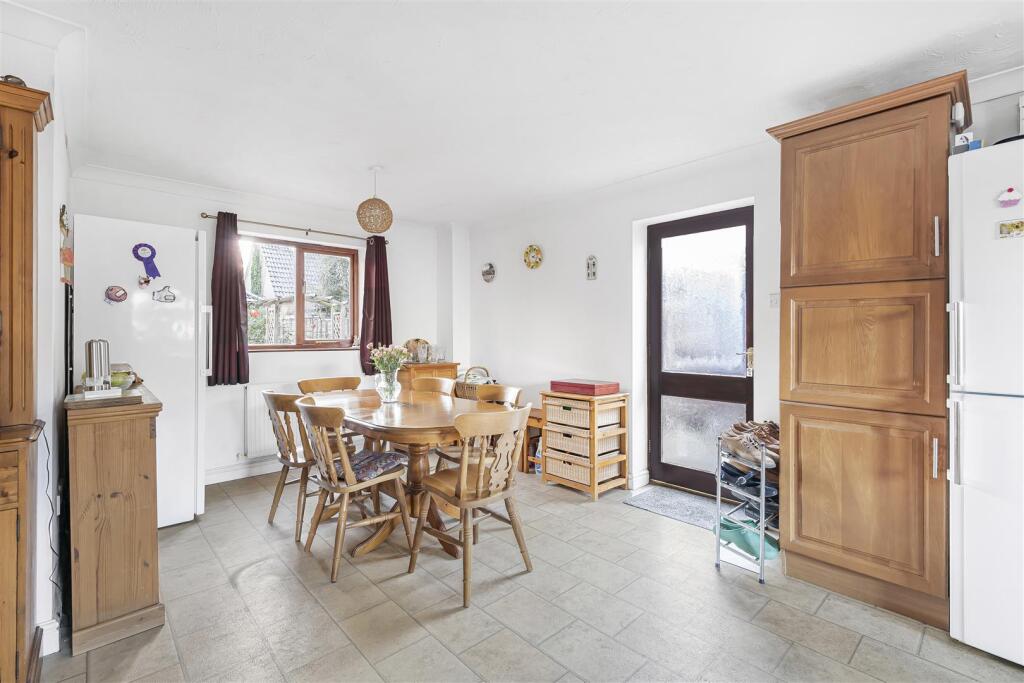 Additional property image - St. Neots Road, Hardwick, Cambridge