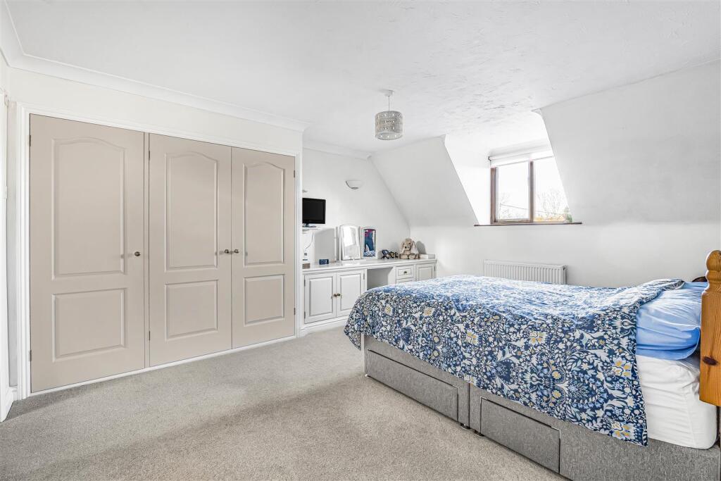 Additional property image - St. Neots Road, Hardwick, Cambridge