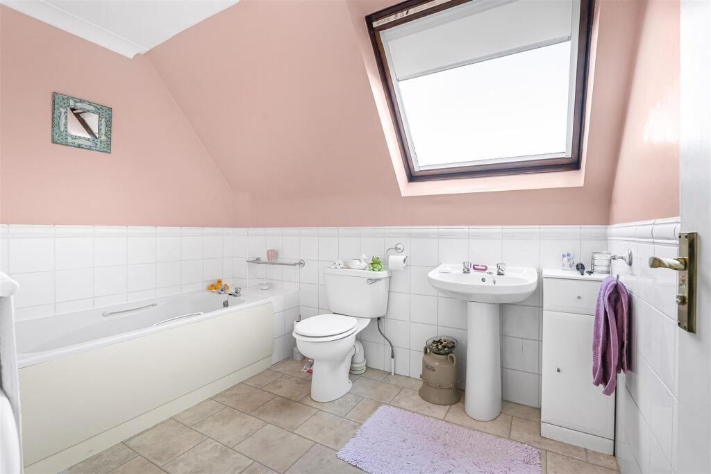 Additional property image - St. Neots Road, Hardwick, Cambridge