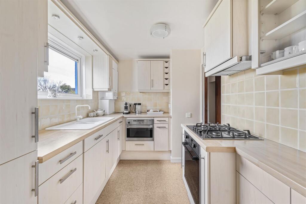 Additional property image - Sherlock Close, Cambridge