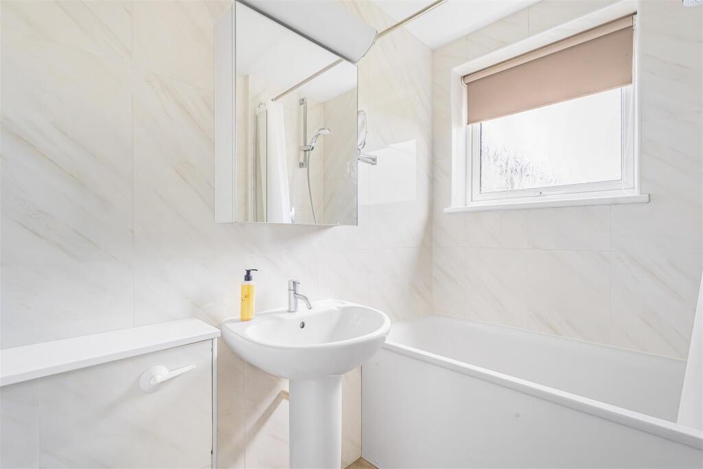 Additional property image - Sherlock Close, Cambridge