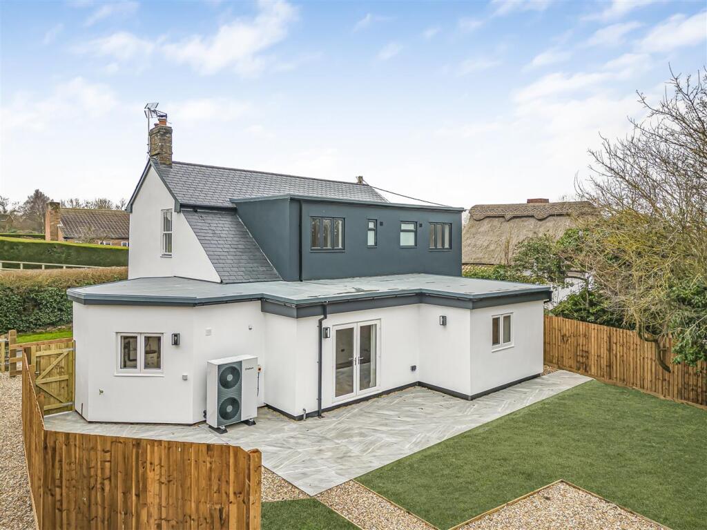 Additional property image - Field Road, Kingston, Cambridge