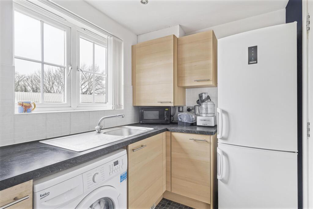 Additional property image - Grebe Court, Cambridge