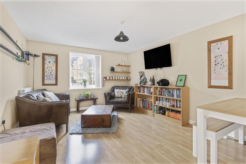 Additional property image - Grebe Court, Cambridge
