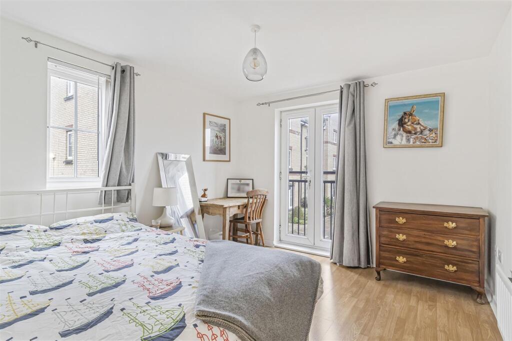 Additional property image - Grebe Court, Cambridge
