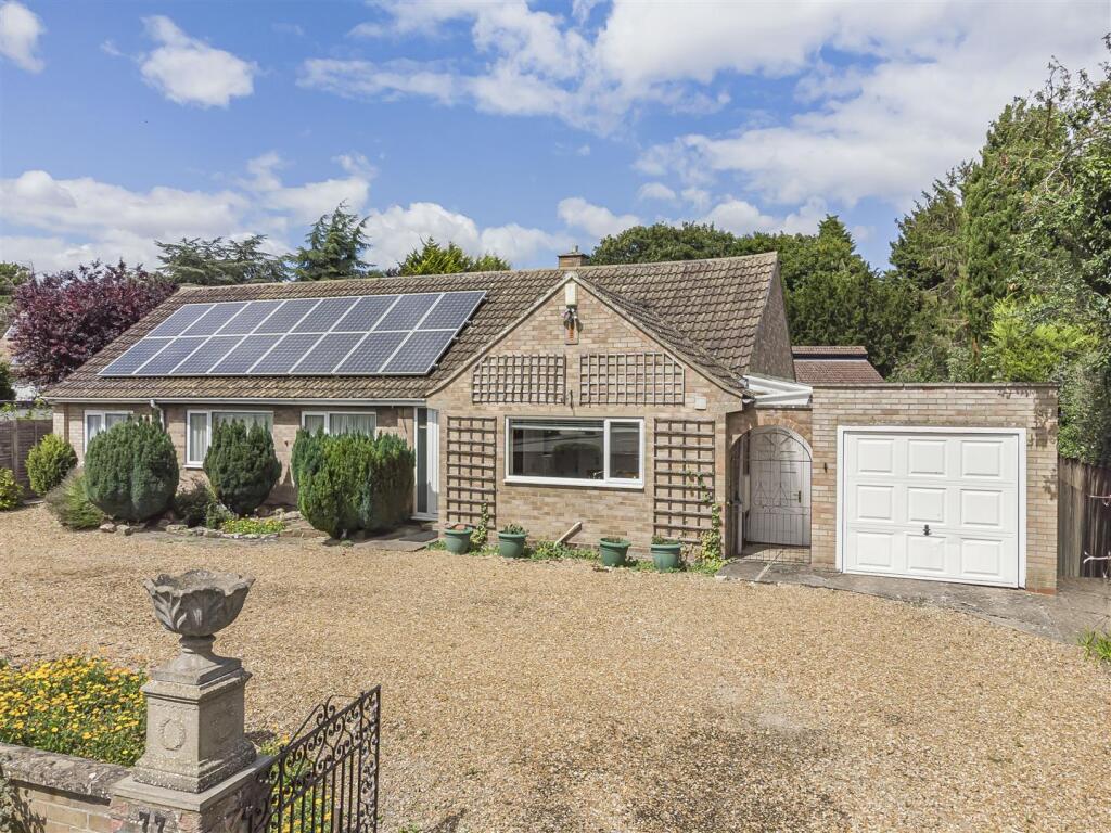 Main image of property: High Street, Foxton, Cambridge