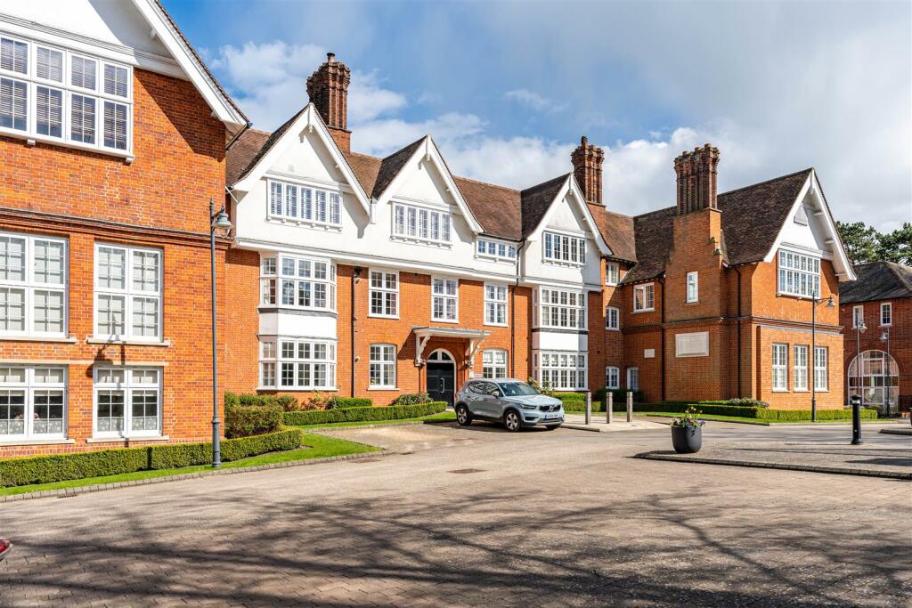 3 bedroom apartment for sale in South Road, Saffron Walden, CB11