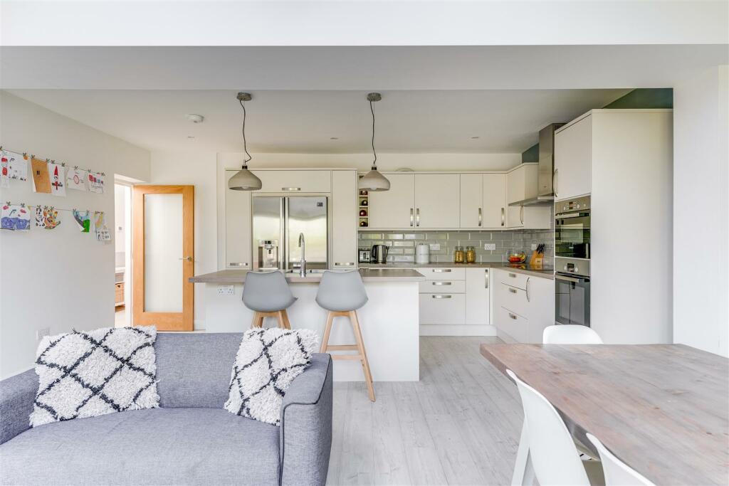 Additional property image - Jacksons Lane, Great Chesterford, Saffron Walden