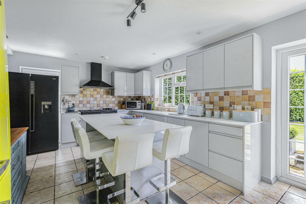 Additional property image - Woodside, Rickling Green, Saffron Walden