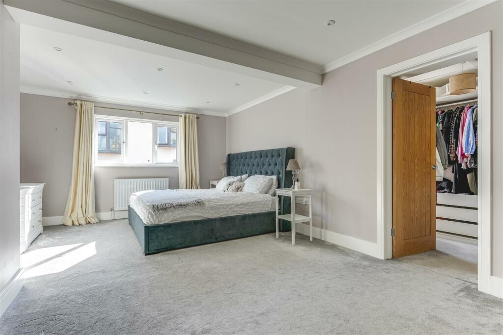 Additional property image - Gaces Acre, Newport