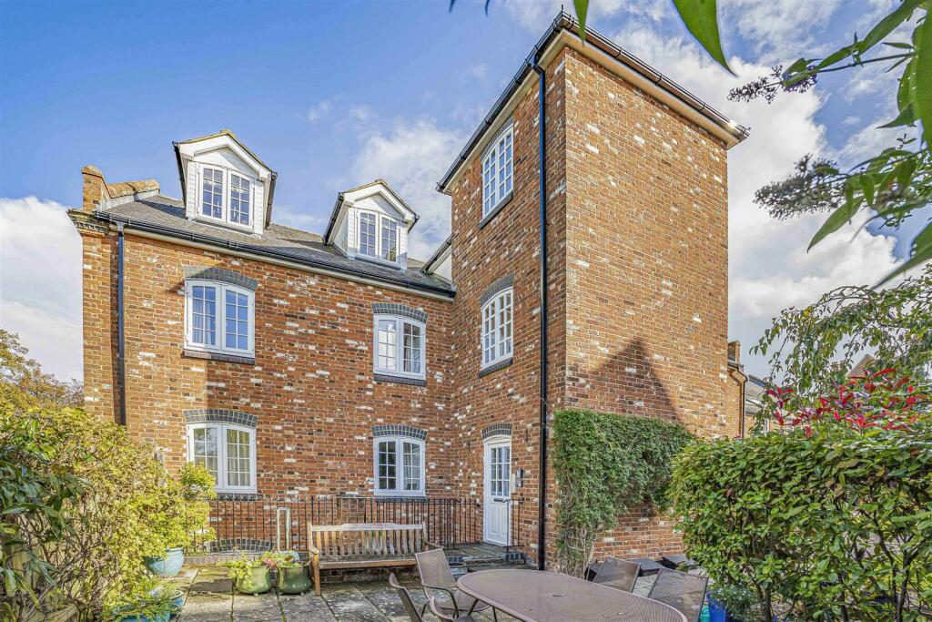 Main image of property: West Road, Saffron Walden