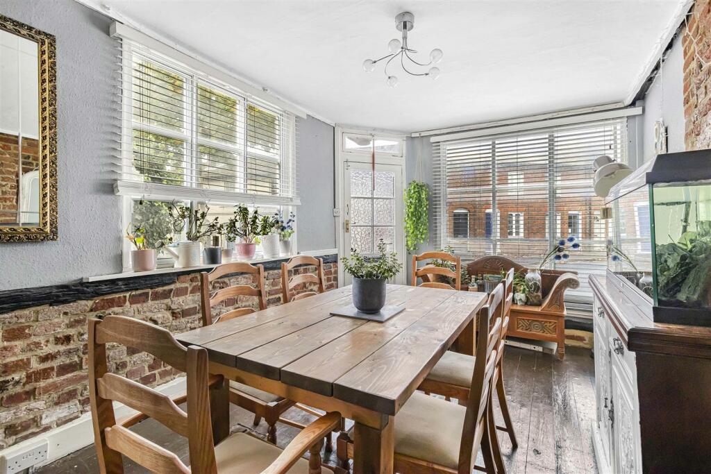 Additional property image - London Road, Saffron Walden