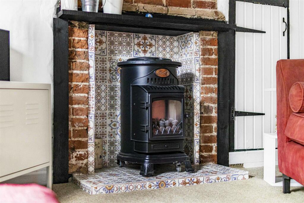 Additional property image - East Street, Saffron Walden