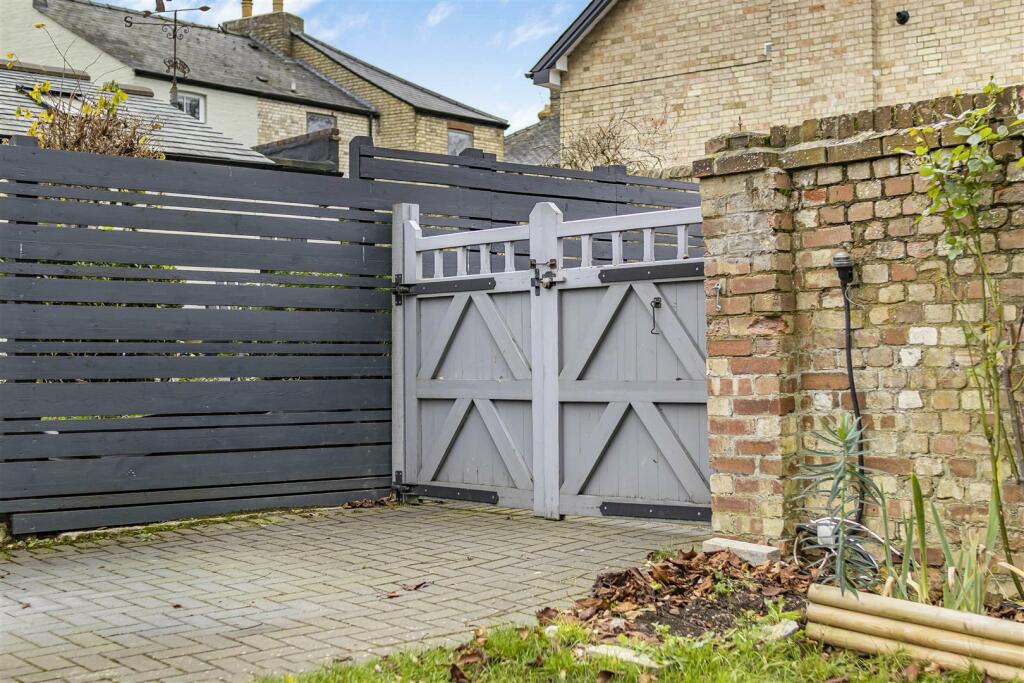 Additional property image - East Street, Saffron Walden