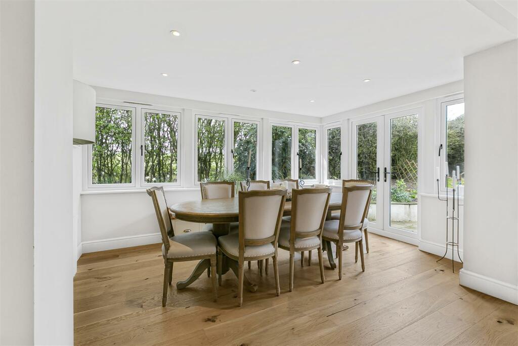 Additional property image - Langley Lower Green