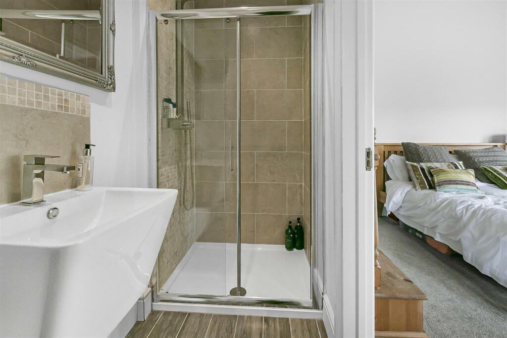 Additional property image - Langley Lower Green