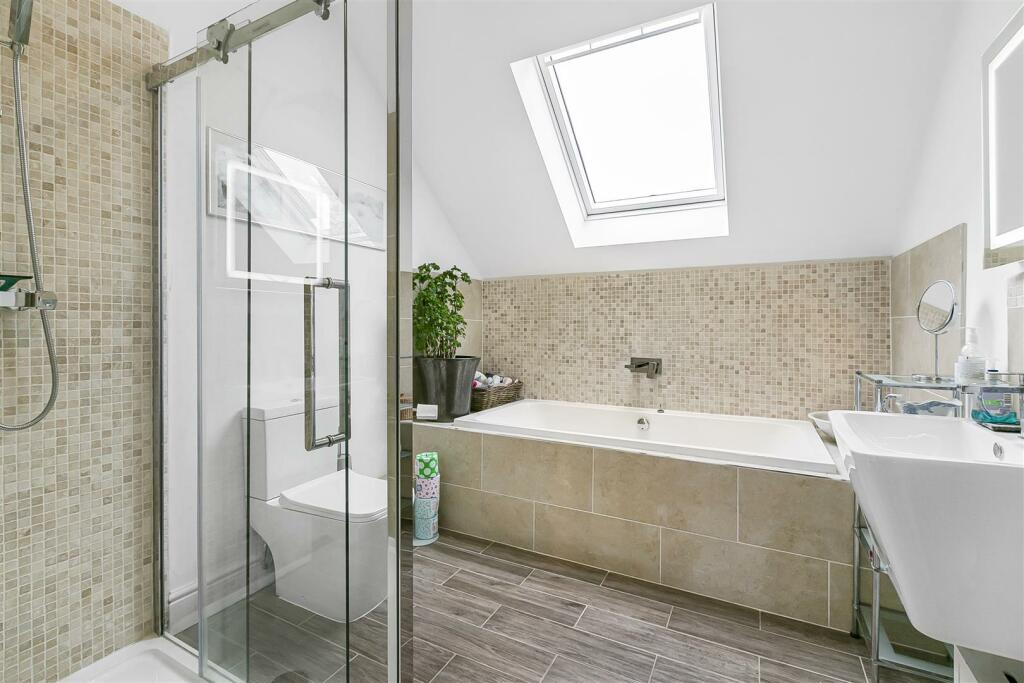 Additional property image - Langley Lower Green