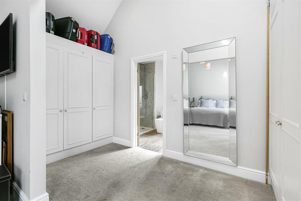 Additional property image - Langley Lower Green