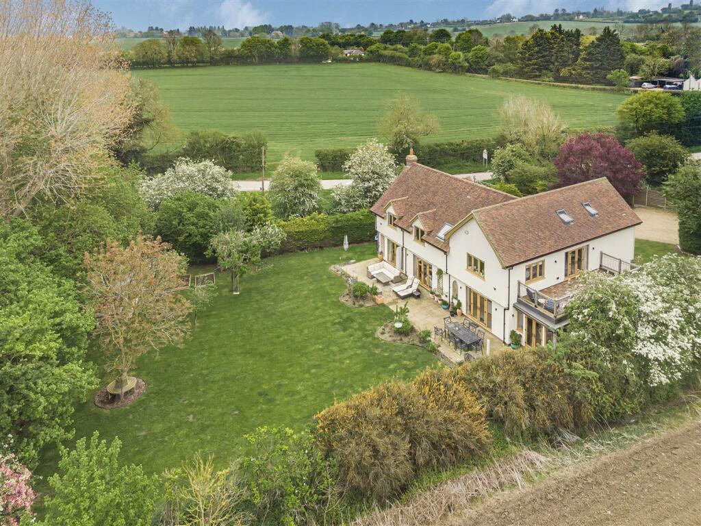 Additional property image - Langley Lower Green