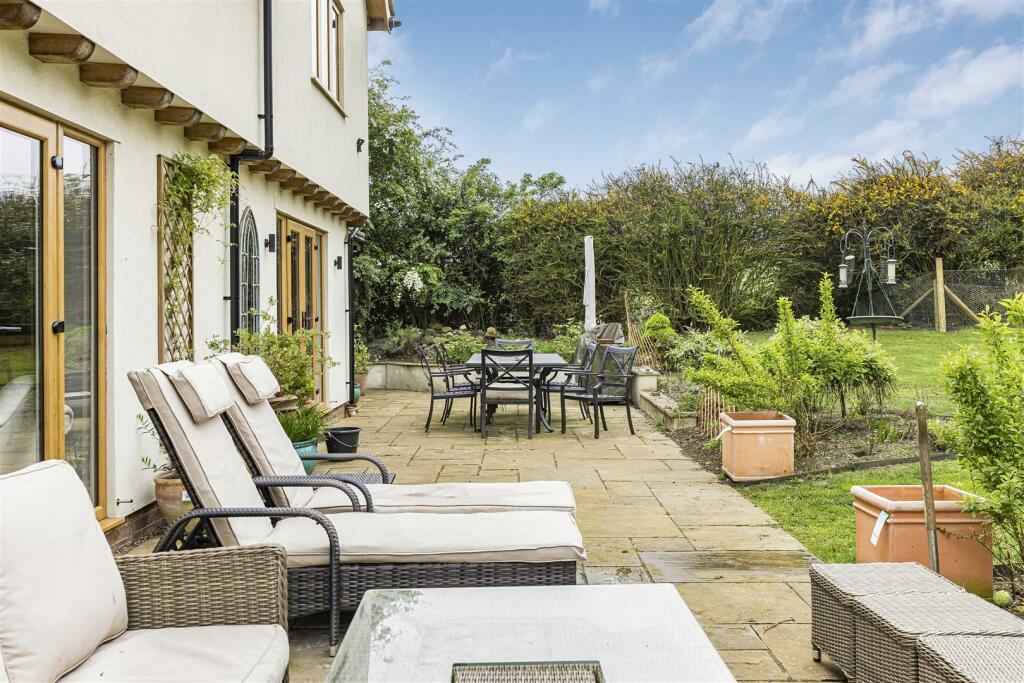 Additional property image - Langley Lower Green
