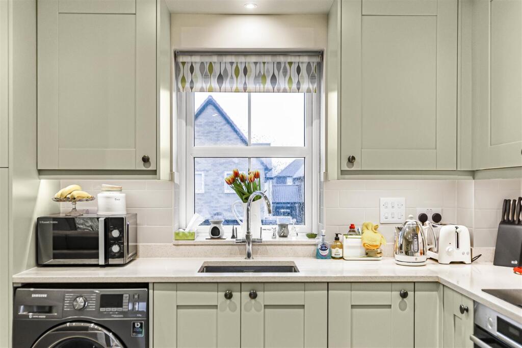 Additional property image - Brook Springs Grove, Elsenham, Bishop's Stortford