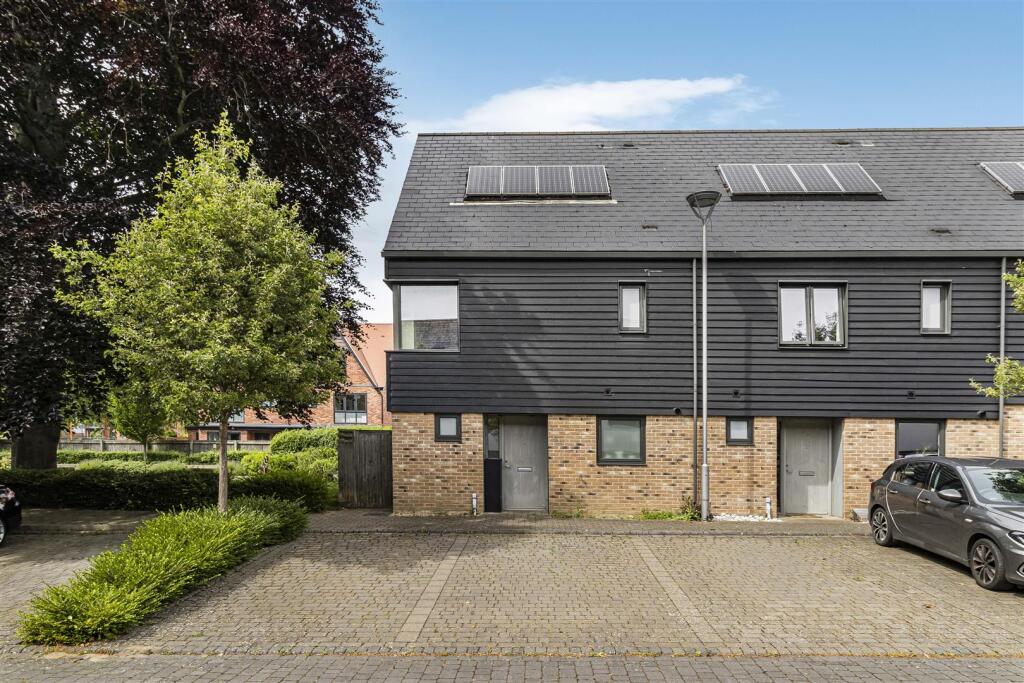 Main image of property: Pavilion Way, Saffron Walden