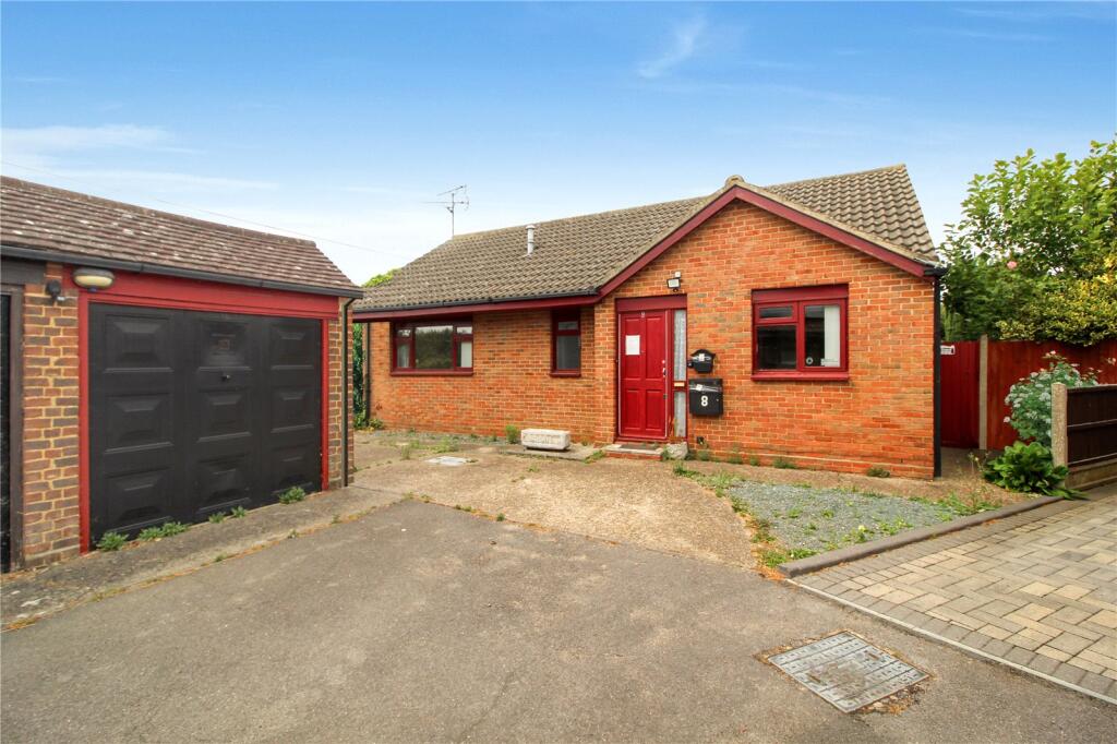 Main image of property: Hainault Avenue, Rochford, Essex, SS4