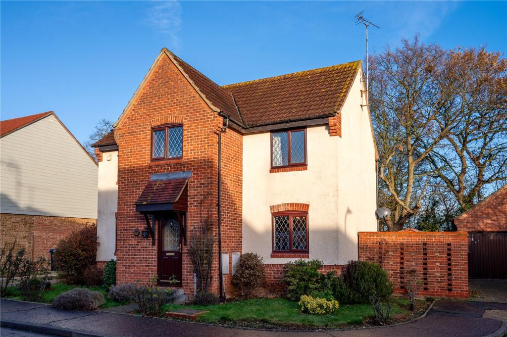 Main image of property: Roach Vale, Leigh-on-Sea, Essex, SS9
