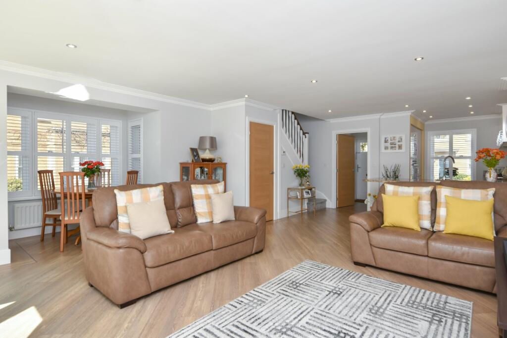 3 bedroom detached house for sale in Gunners Rise, Shoebury Garrison