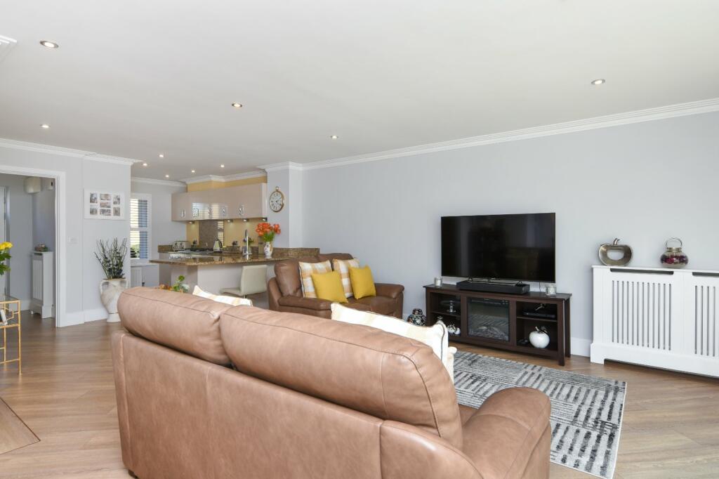 3 bedroom detached house for sale in Gunners Rise, Shoebury Garrison