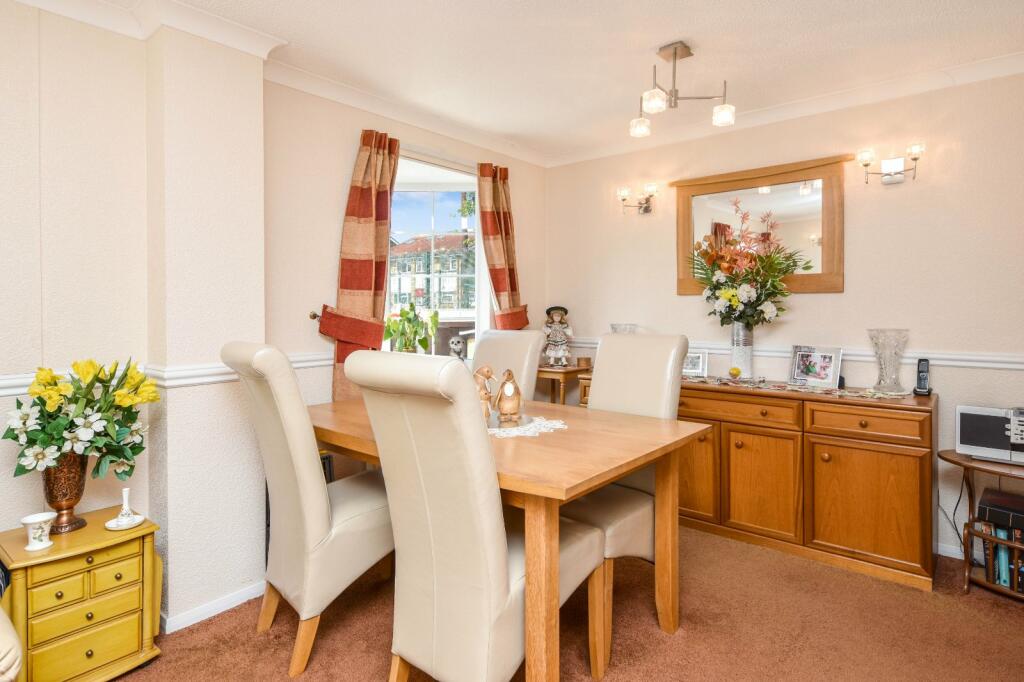 2 bedroom bungalow for sale in East Beach Park, Tingdene Park