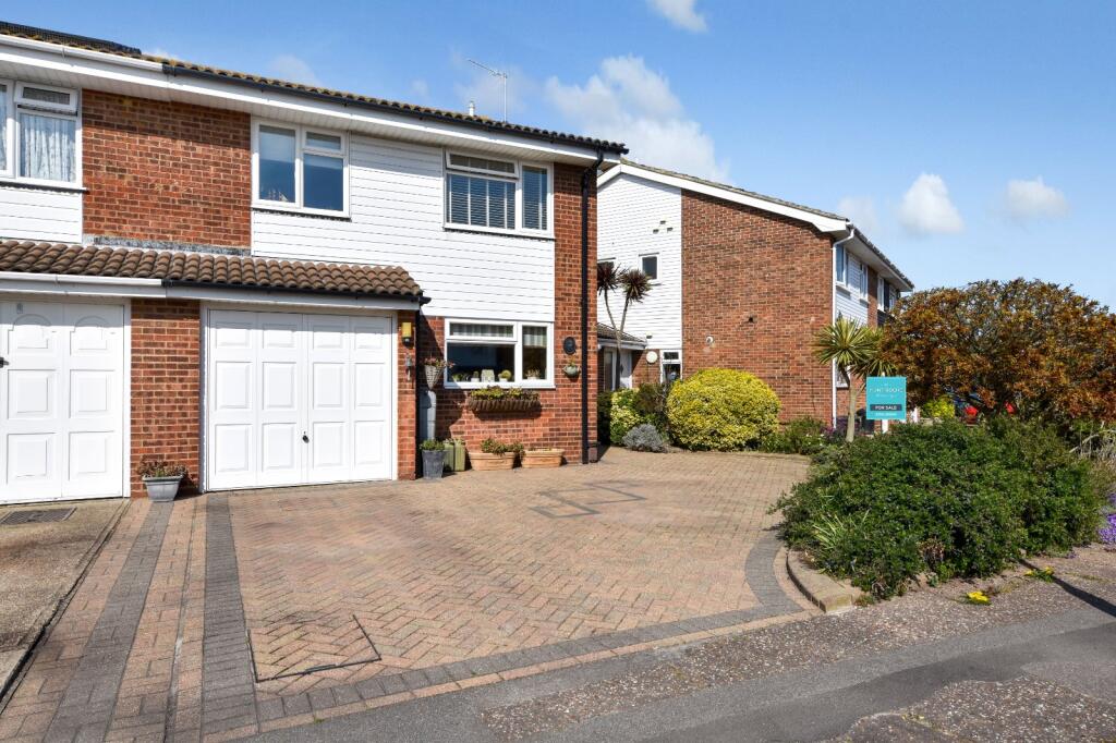 Main image of property: Fremantle, South Shoebury, Shoeburyness, Essex, SS3