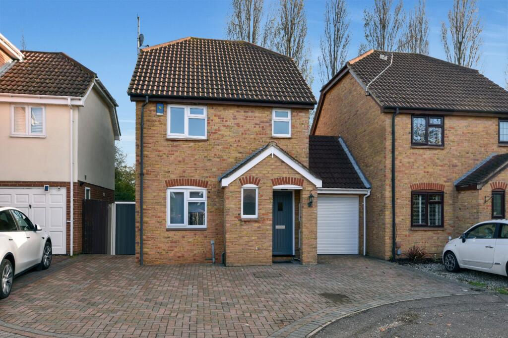 Main image of property: Shillingstone, Bishopsteignton Location, Shoeburyness, Essex, SS3